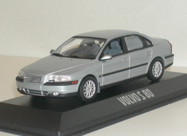 Minichamps. Volvo. S80 (electric) zilvergrijs metallic 1:43, Hobby en Vrije tijd, Modelauto's | 1:43, Ophalen of Verzenden, Nieuw