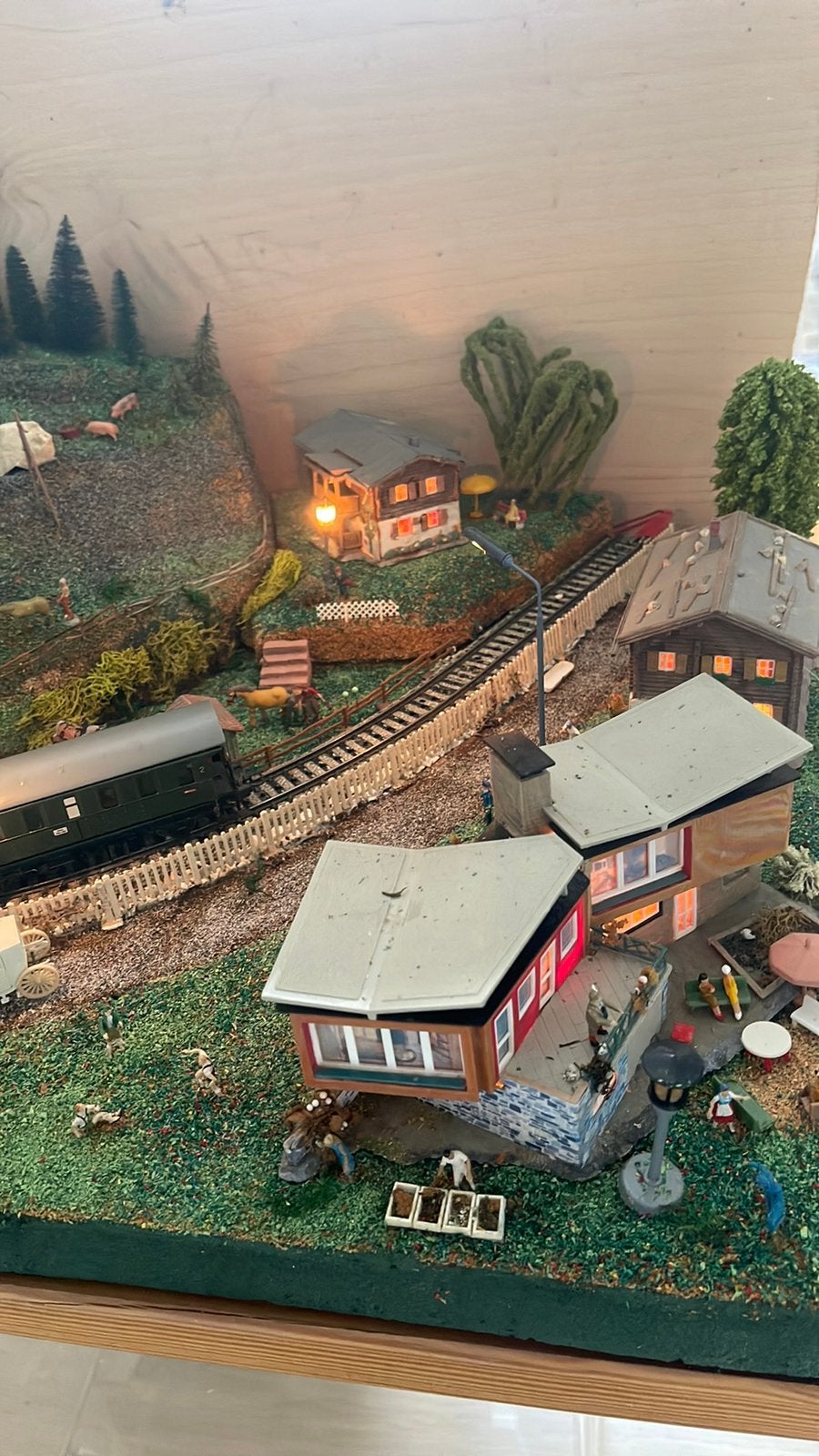 Mooie Marklin diorama met verlichting en volledig kap, Hobby en Vrije tijd, Modeltreinen | H0, Wisselstroom, Gebruikt, Locomotief