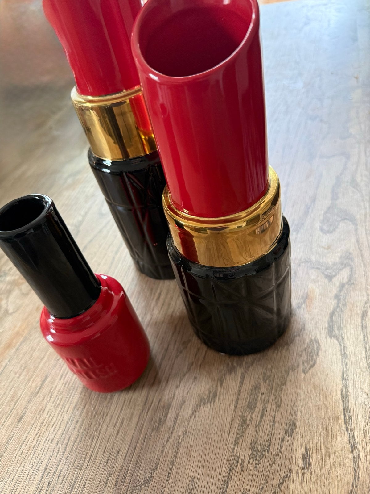 Unieke keramische vazen: lipstick & nagellak design, Antiek en Kunst, Ophalen of Verzenden