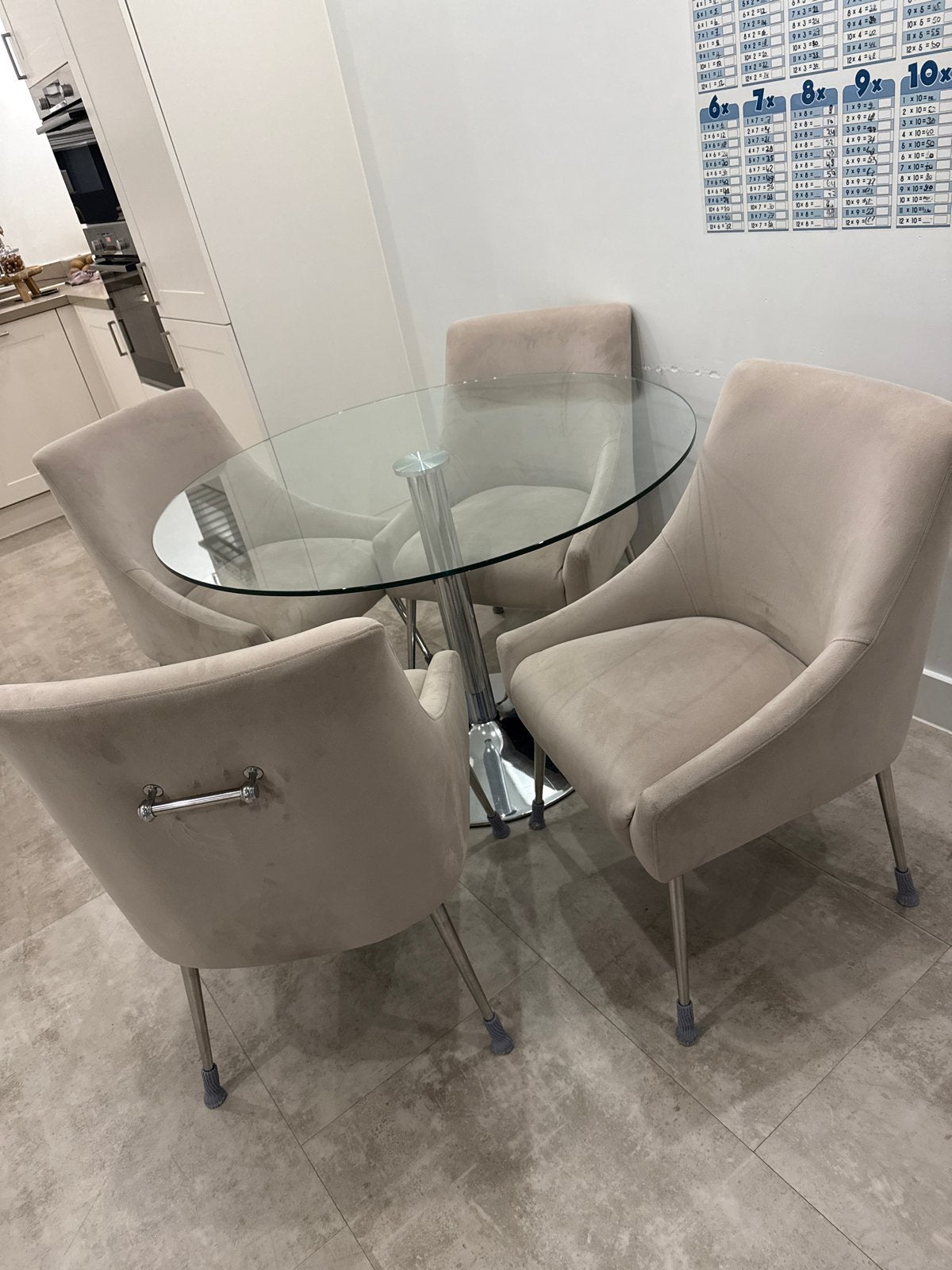 4 beige/taupe eetstoelen met zilvere handgreep, Ophalen, Overige kleuren, Zo goed als nieuw, Vier