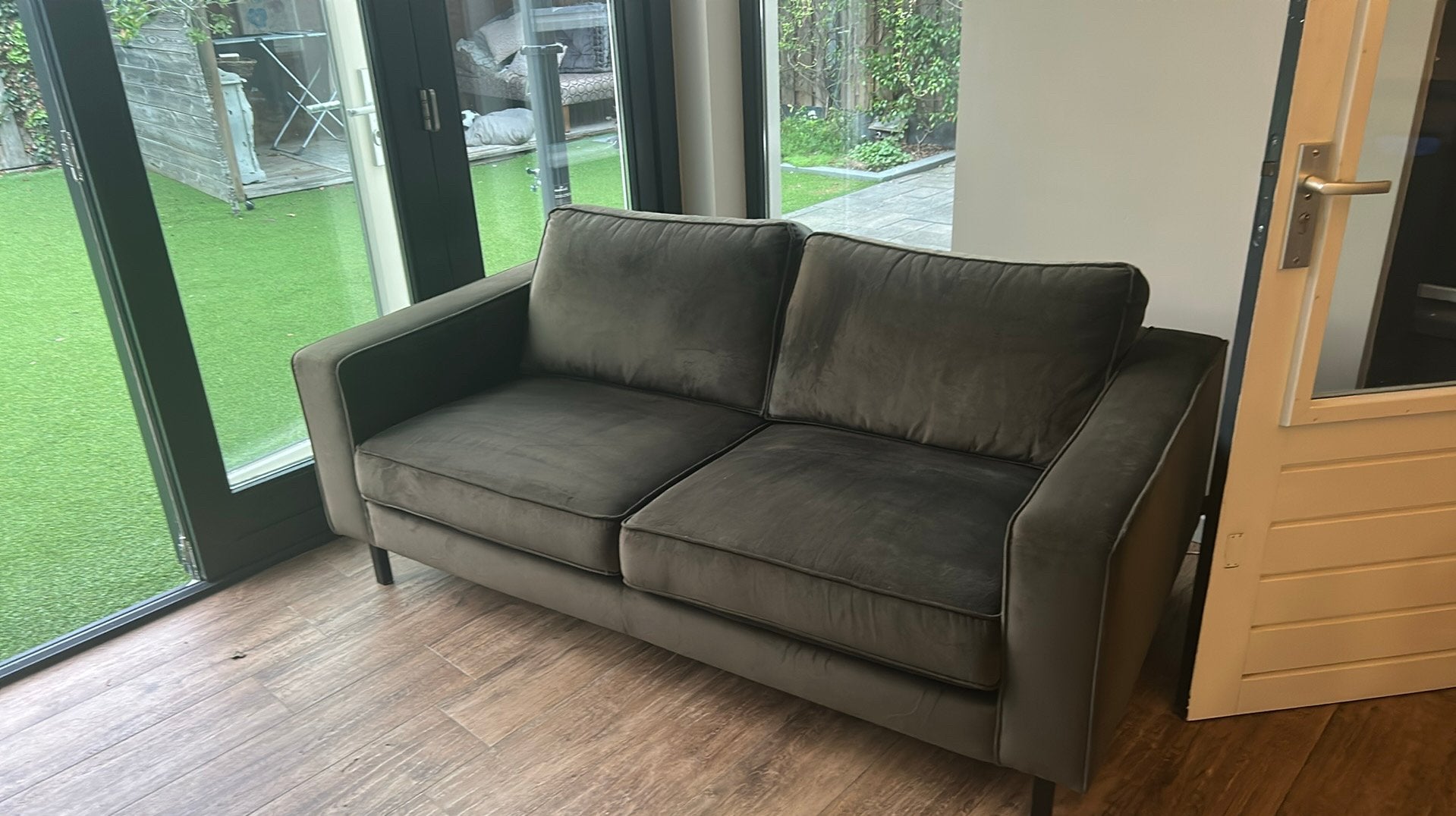 Woood velours bank 2,5 zits, Huis en Inrichting, Ophalen, 150 tot 200 cm, Tweepersoons, 75 tot 100 cm