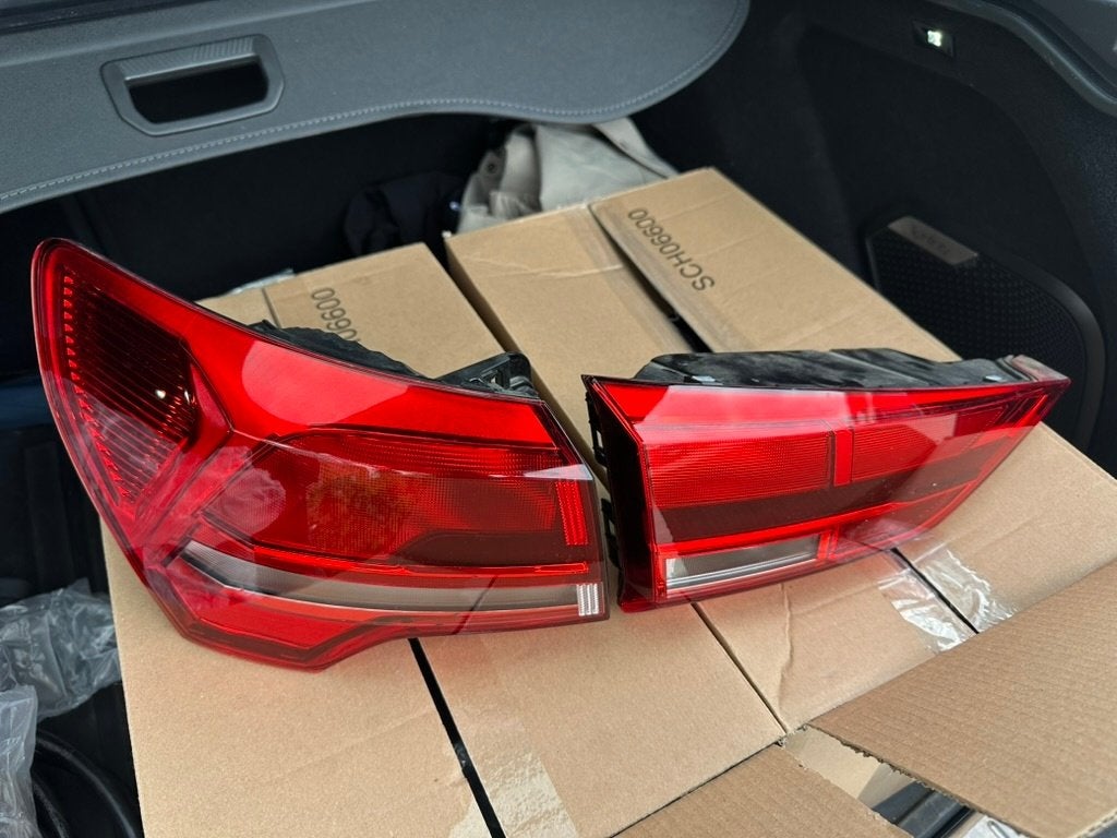 Audi Q3 SB (F3) achterlichten set, Ophalen of Verzenden, Gebruikt, Audi