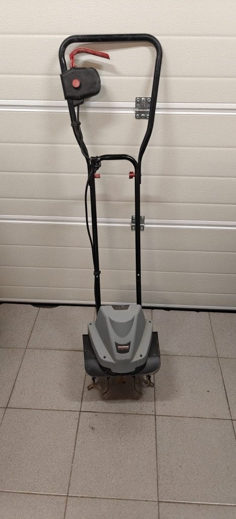 Pattfield PE-EBH7530 elektrische tuinfrees/bodemfrees - 750W, Ophalen, Gebruikt, Grondboor, Pattfield