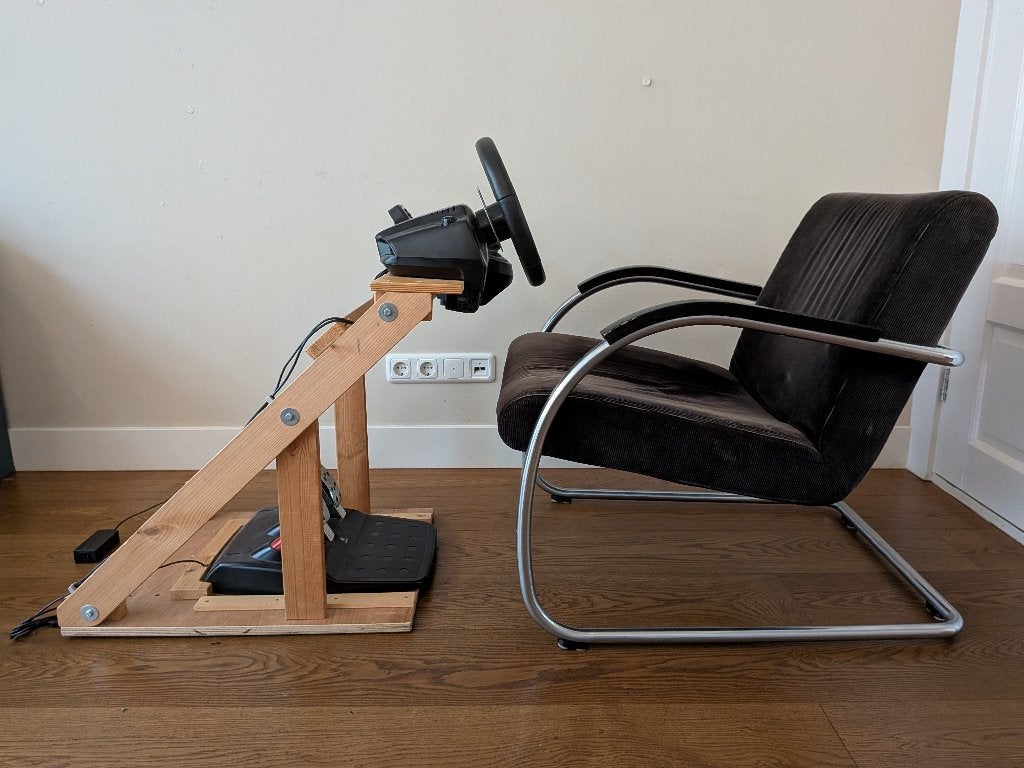 Logitech G25 racestuur met pedalen, schakelpook en standaard, Ophalen, Zo goed als nieuw, Stuurtje of Sportattribuut