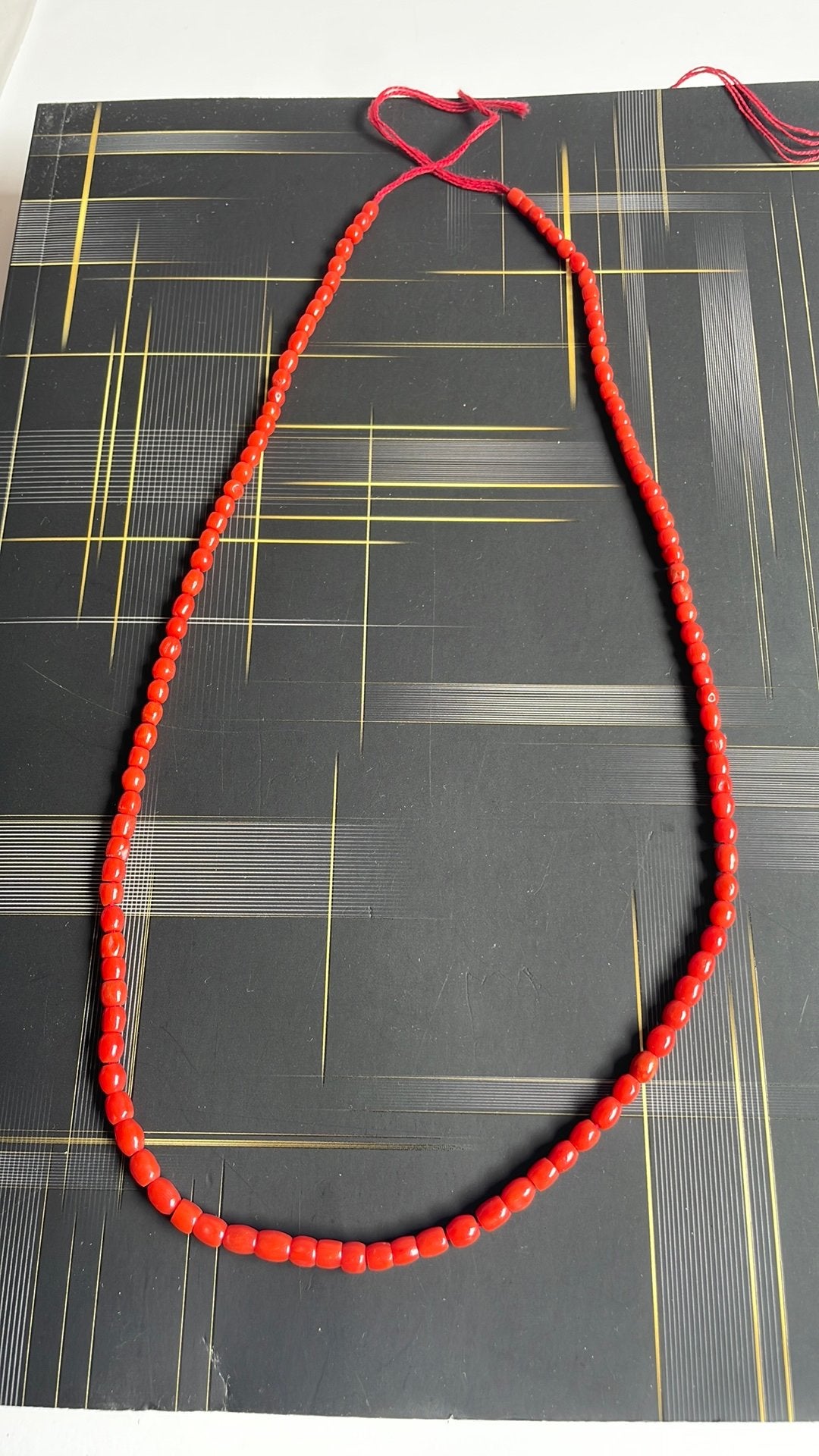 Bloedkoraal streng 4mm 50cm 9 gram, Ophalen, Zo goed als nieuw, Rood
