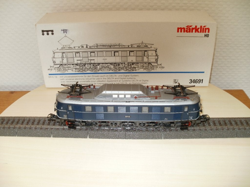 Marklin Ho E Lokomotief BR E19 no 34691 Dig.met ovp., Wisselstroom, Locomotief, Ophalen of Verzenden, Zo goed als nieuw