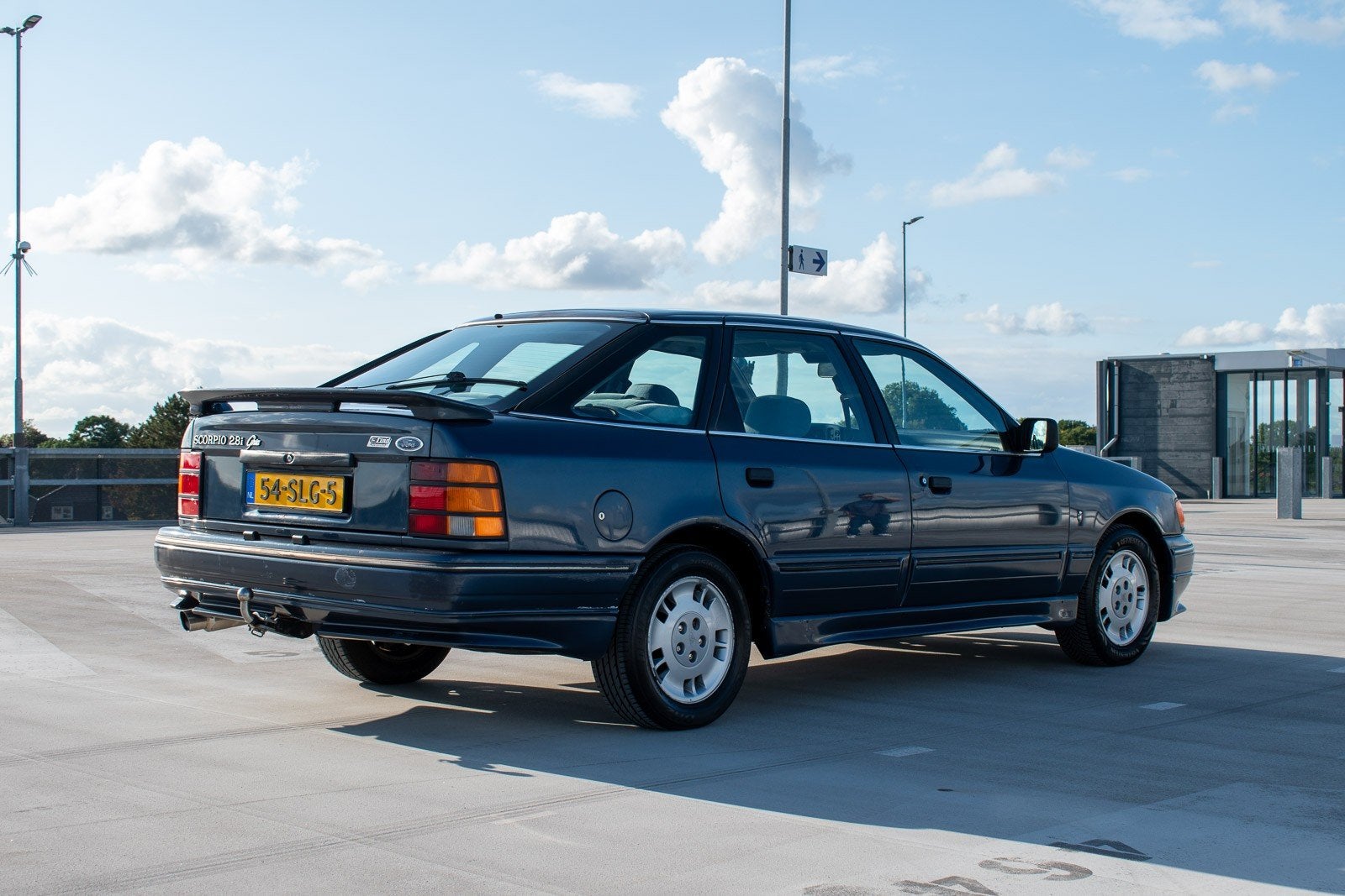 Ford Scorpio 2.8i V6 GHIA 1986 Automaat ABS 150pk Nieuwe APK, foto 2