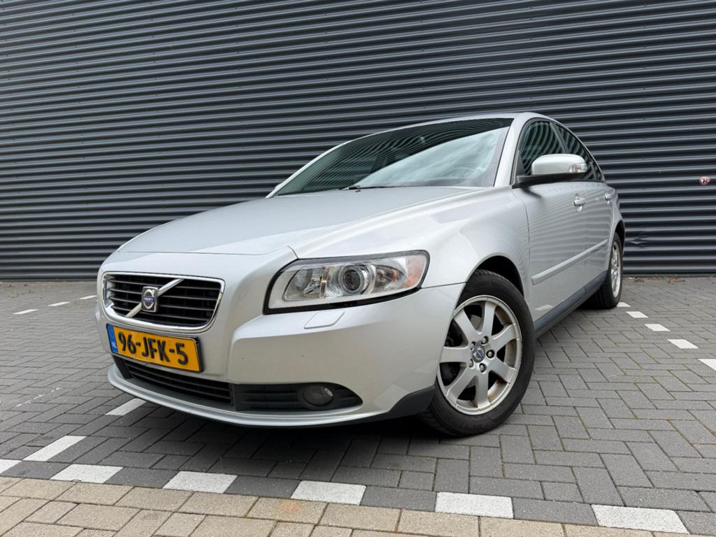 Volvo S40 1.8 2009, APK 05-2027!! MAG WEG, Voorwielaandrijving, 125 pk, Zwart, S40