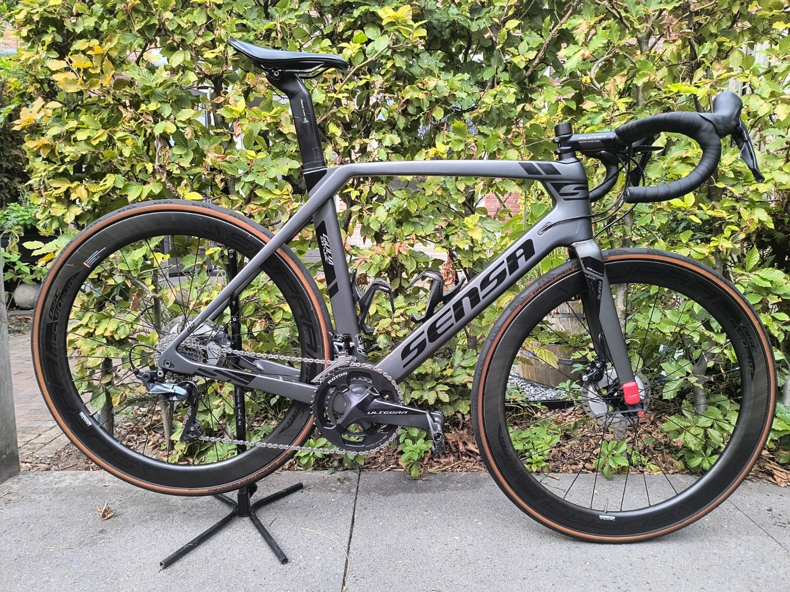 Sensa Giulia Evo Disc Racefiets - Ultegra, 28 inch, Gebruikt, Meer dan 20 versnellingen, Schijfrem