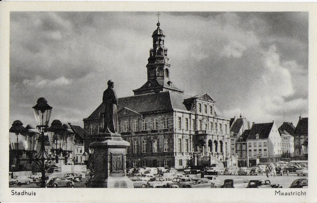 Q3019 oude ongelopen ansichtkaart stadhuis maastricht, Ophalen of Verzenden, 1960 tot 1980, Ongelopen, Limburg