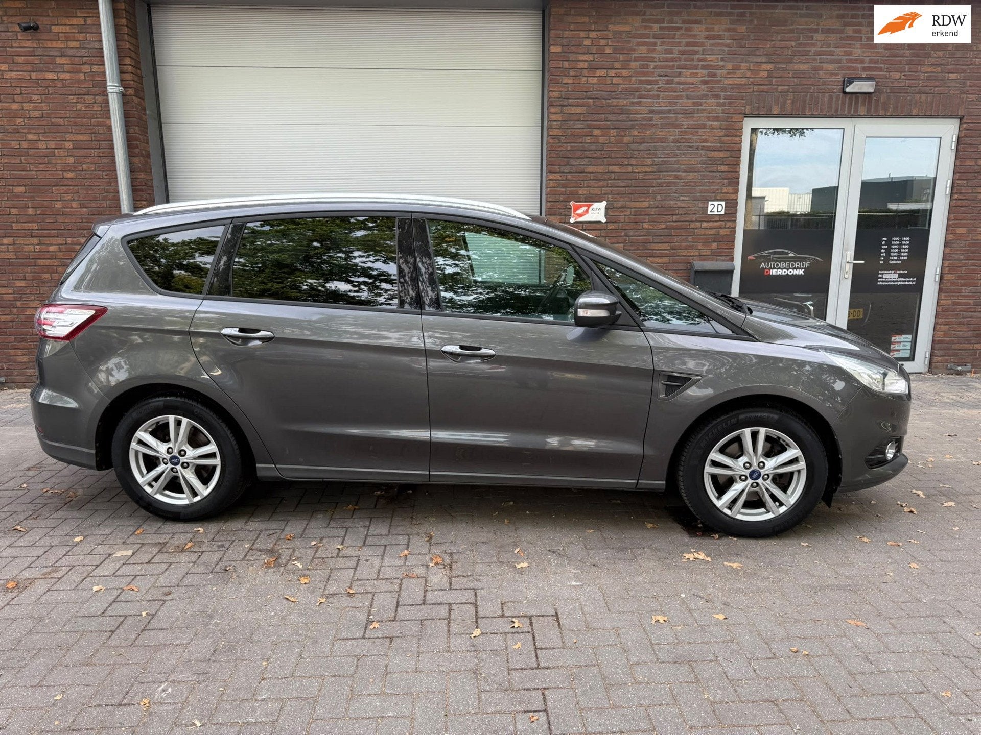 Ford S-Max 1.5 Titanium 7p.|AIRCO|NIEUWE APK|NAVI|NETTE AUTO, Auto's, Voorwielaandrijving, 4 cilinders, 7 stoelen, 1545 kg