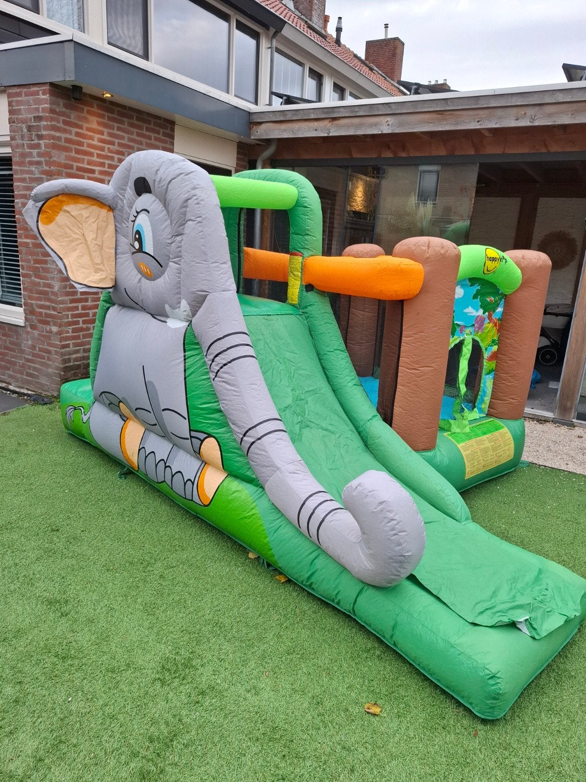 Opblaasbaar olifant springkasteel met glijbaan, Gebruikt, Onbekend, raadpleeg verpakking, Ophalen of Verzenden, Happy Hop