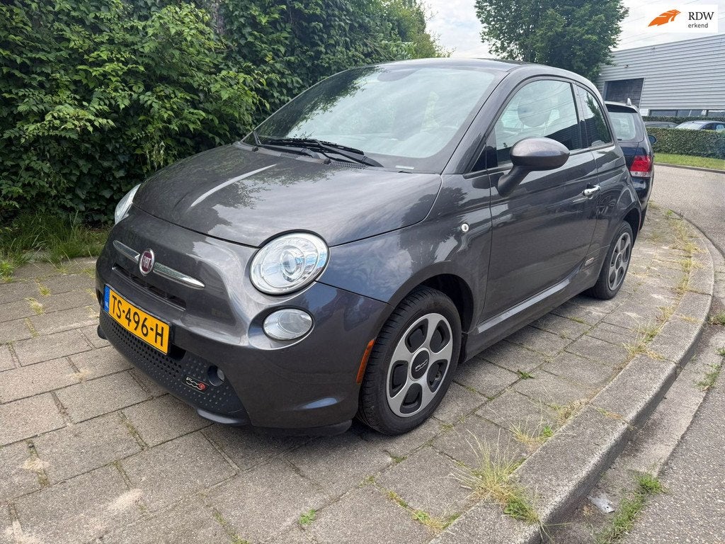 Fiat 500 E 24kwh, Auto's, Fiat, Zwart, 4 stoelen, Leder en Stof, 1285 kg