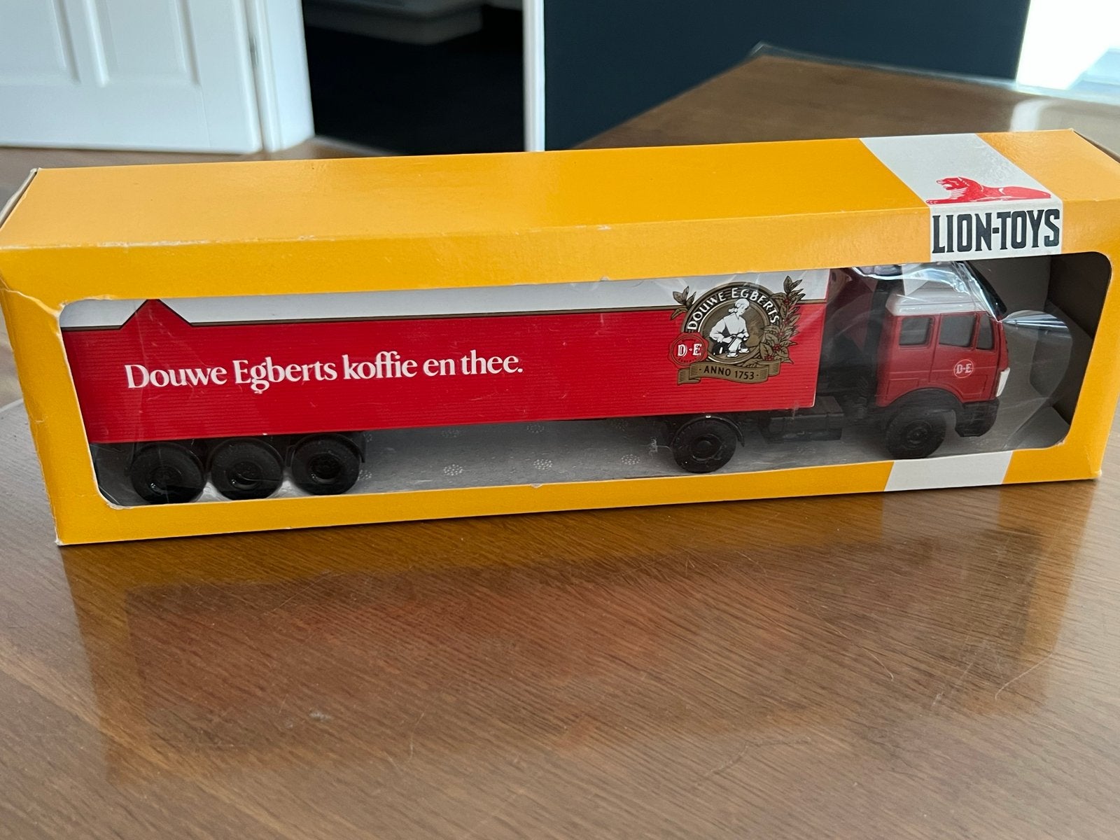 Lion Toys Douwe Egberts vrachtwagen model, Ophalen of Verzenden, Nieuw, Overige merken