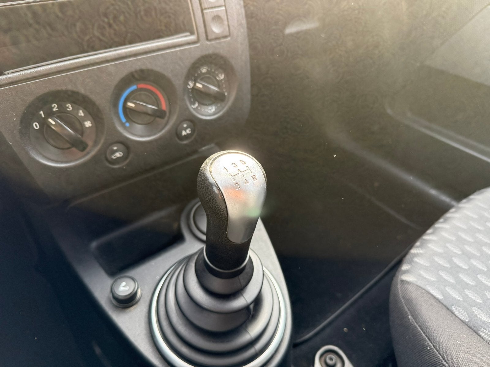 Foto 15 van Ford Fiësta 1.3 | Elek pakket | Nwe Apk