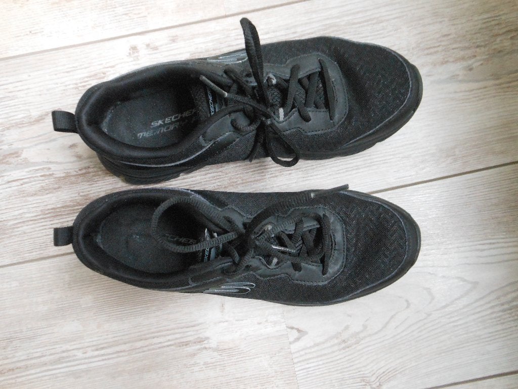 NIEUWE zwarte skechers maat 40, Zwart, Nieuw, Ophalen of Verzenden, Sneakers of Gympen