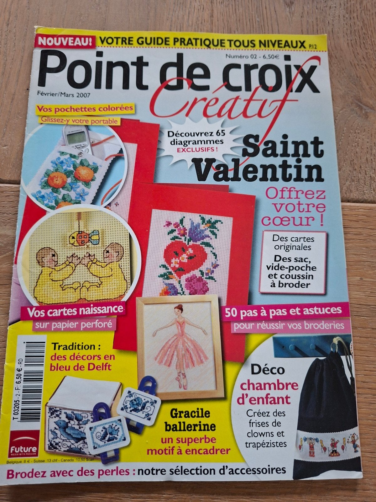 Point de Croix Creatif - Borduurpatronen Tijdschrift, Ophalen of Verzenden, Gebruikt, Handborduren, Patroon