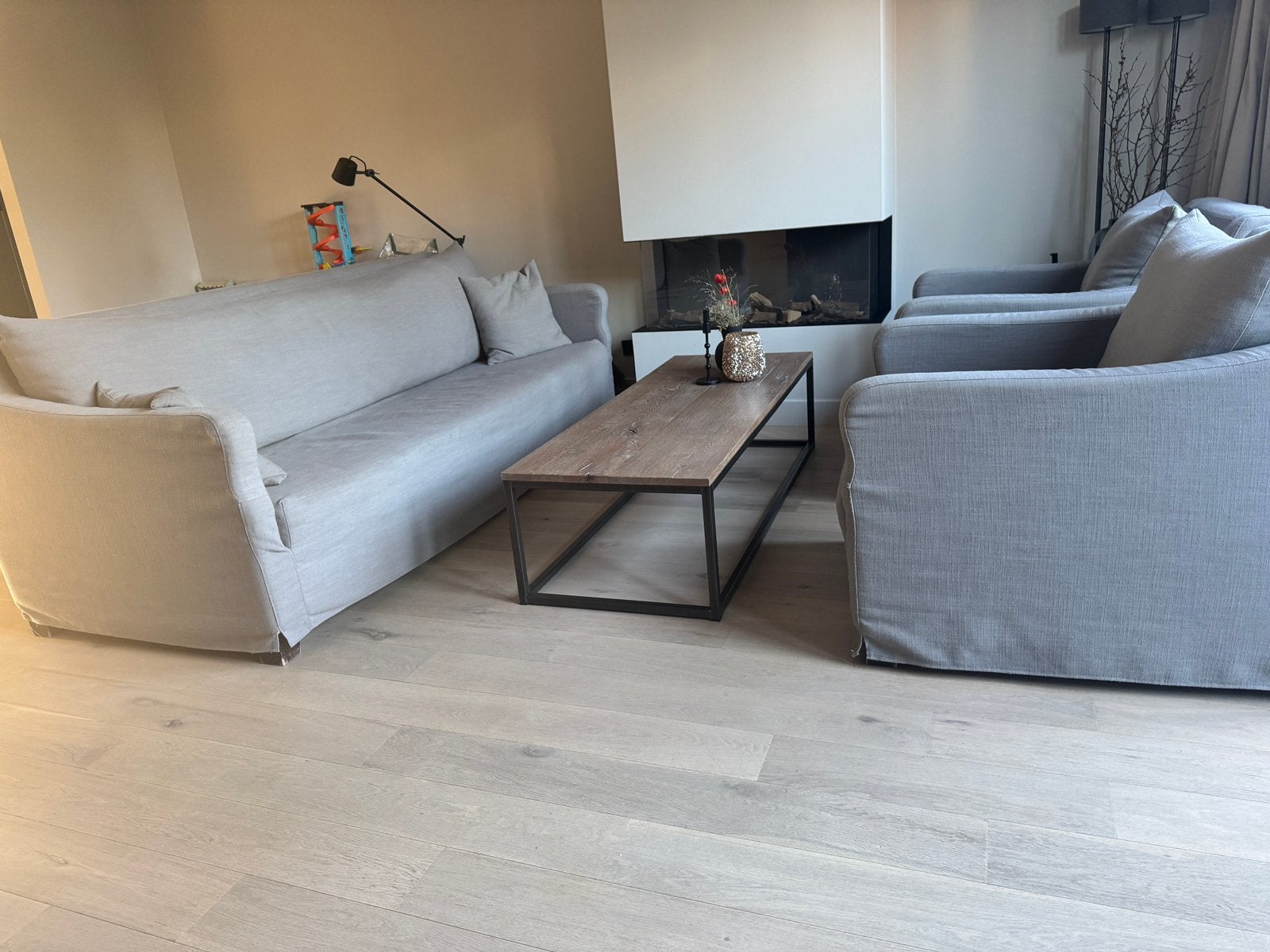 Hoffz grijze bank, Huis en Inrichting, Ophalen, Gebruikt, 75 tot 100 cm, Rechte bank