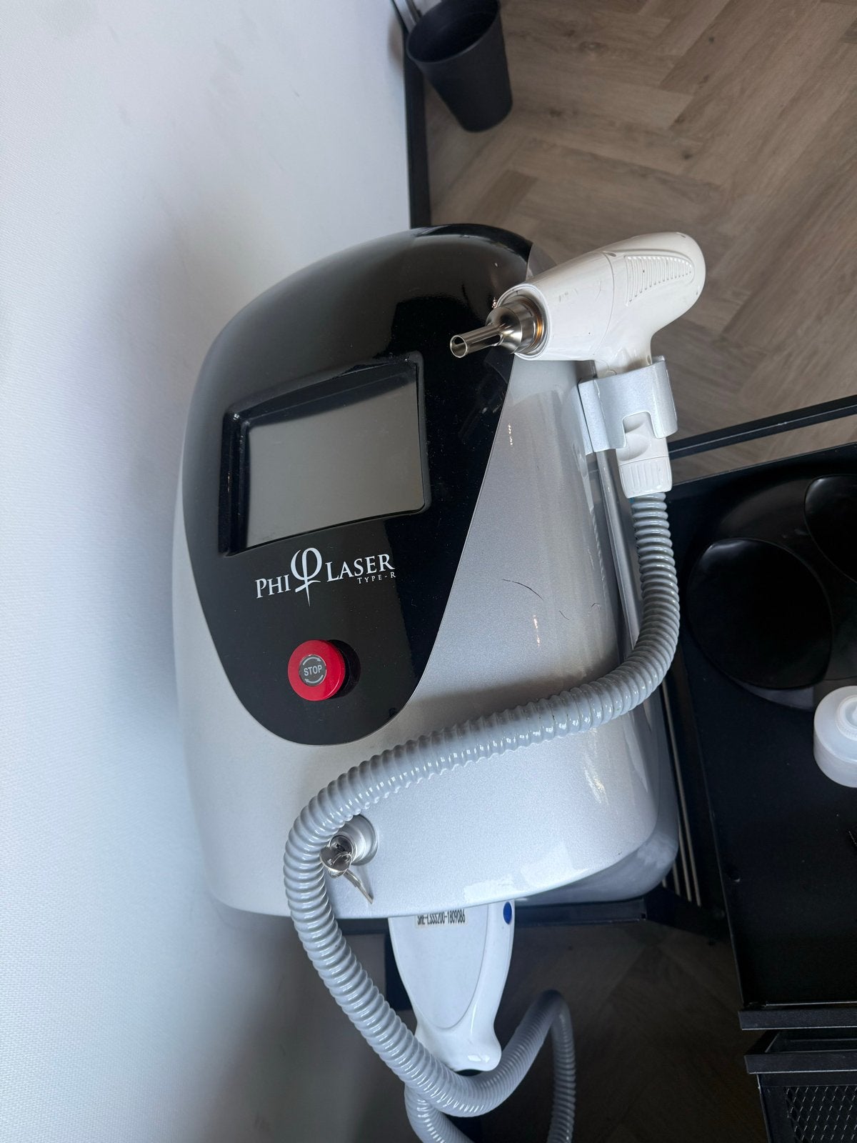 PHI LASER TATTOO REMOVAL, Ophalen of Verzenden, Zo goed als nieuw, Overige typen