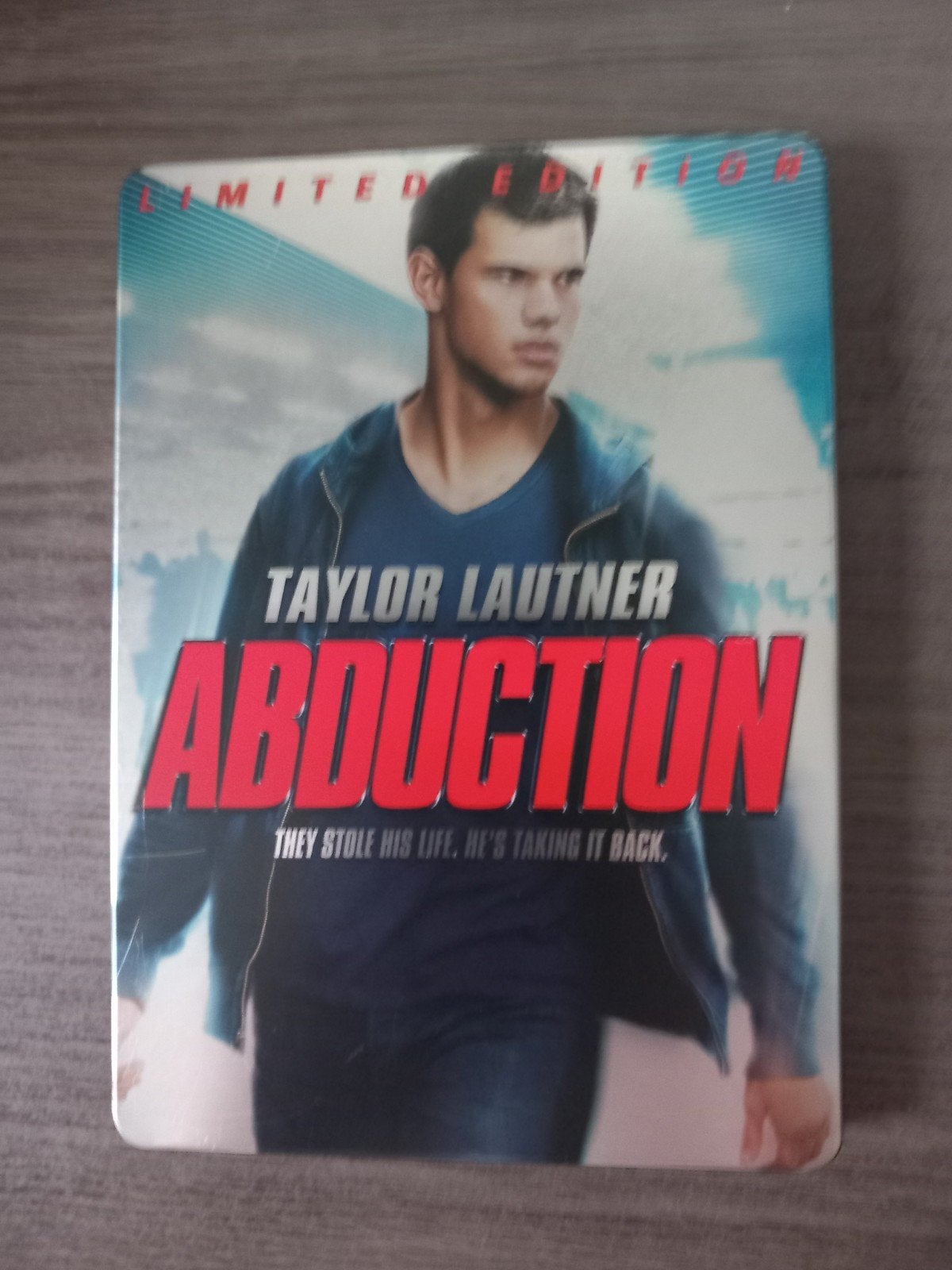 Abduction - Limited Edition Steelbook DVD (Taylor Lautner), Nederlands, Actiethriller, Ophalen of Verzenden, Inclusief doosje