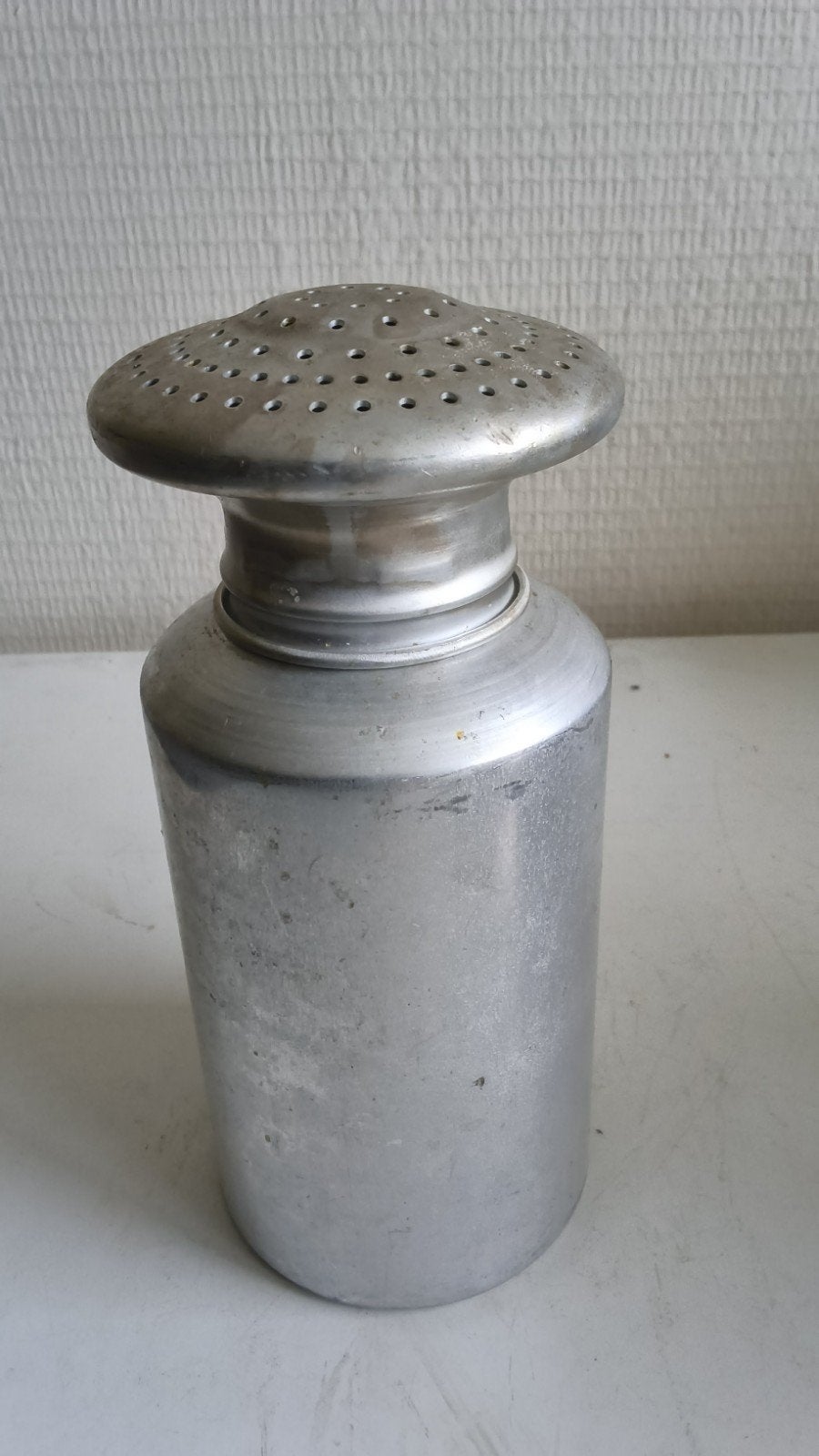 Vintage alluminium zoutstrooier, Ophalen of Verzenden