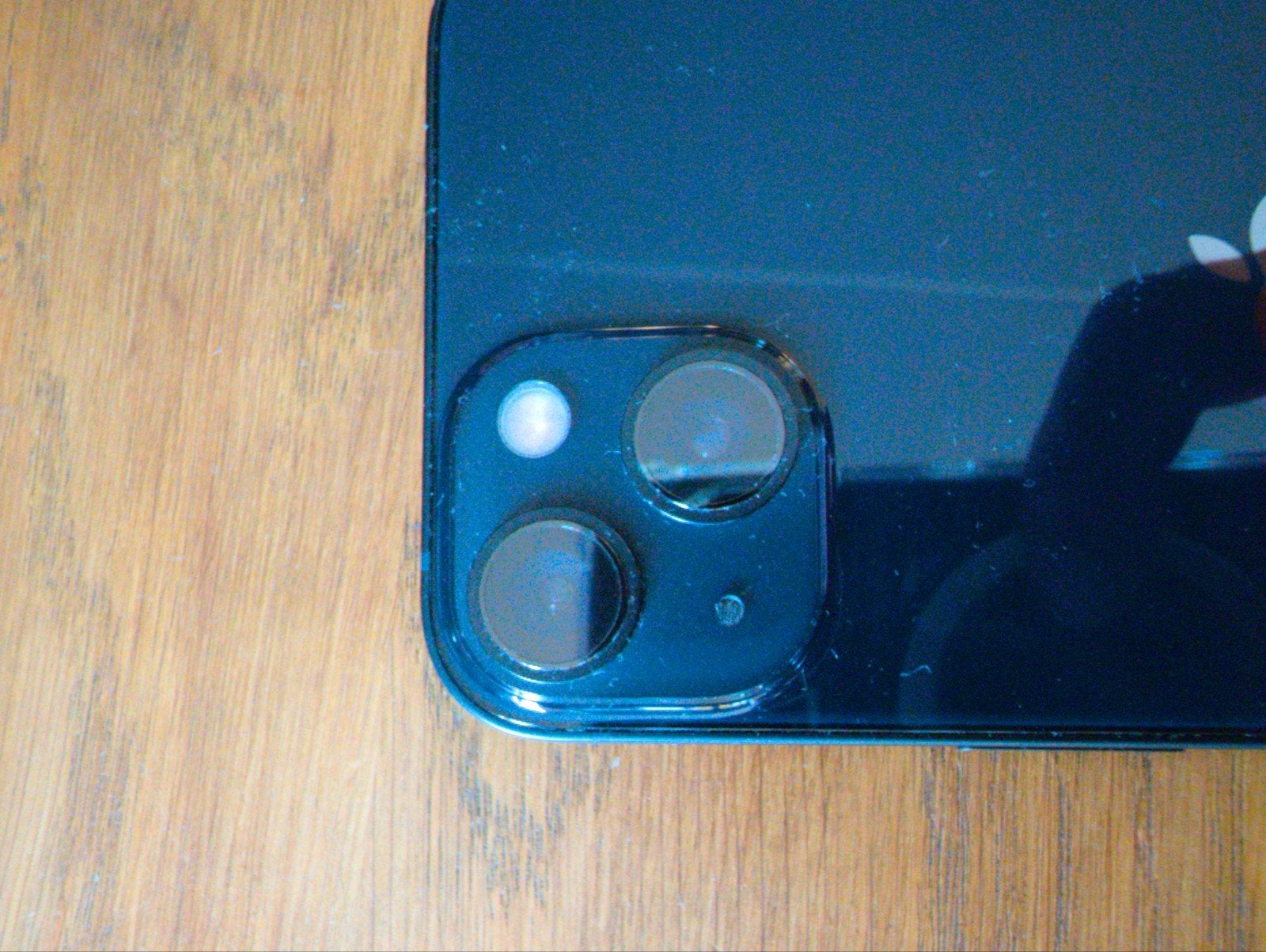 Foto 8 van iPhone 13 128GB Blauw met Apple Watch Series 3