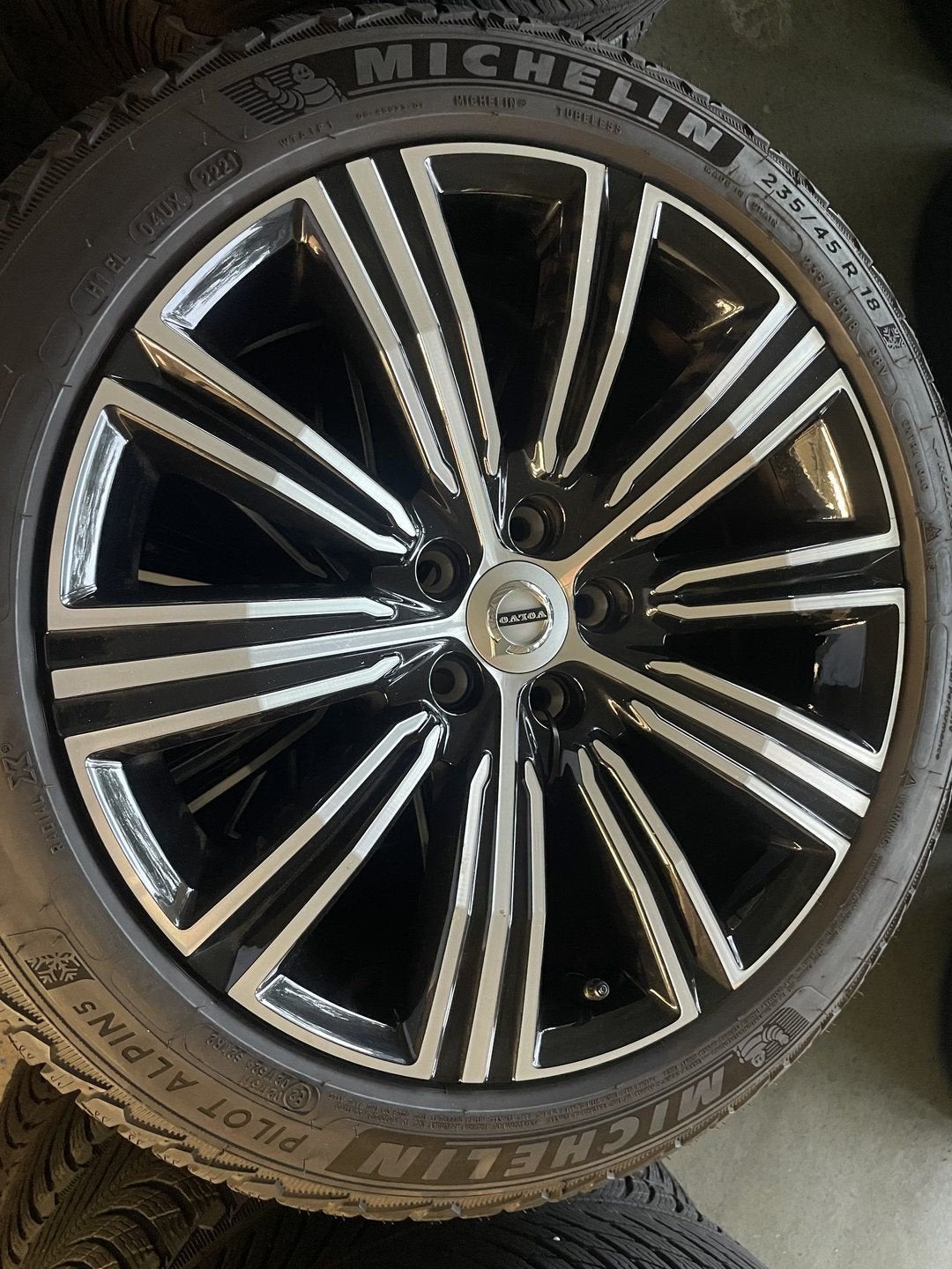 18 ” Volvo V90 S90 S60 V40 V60 Hybrid cross country velgen, 18 inch, Gebruikt, -, -