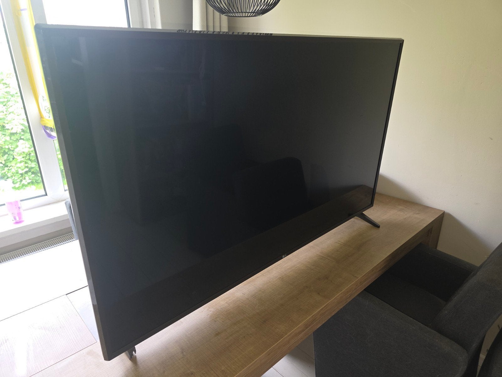 65" TV met defecte poot en blauwe waas op scherm, Ophalen, 50 Hz, 100 cm of meer, Full HD (1080p)