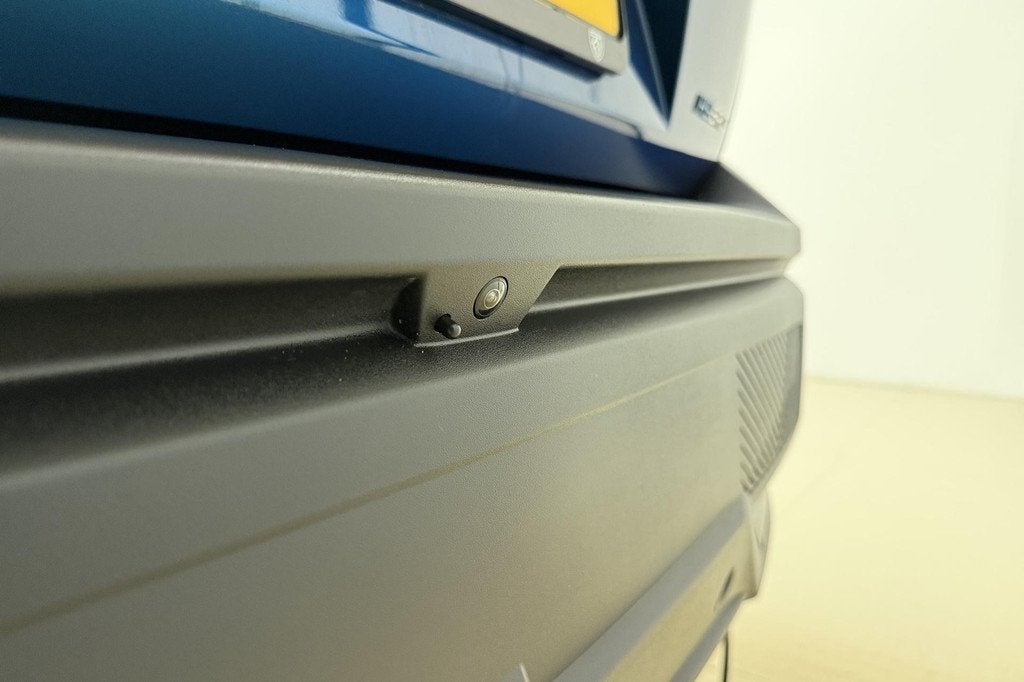 Peugeot 408 1.6 HYbrid GT 225pk EAT8 First Edition | Adaptiv, Auto's, Gebruikt, 4 cilinders, Blauw, Alcantara