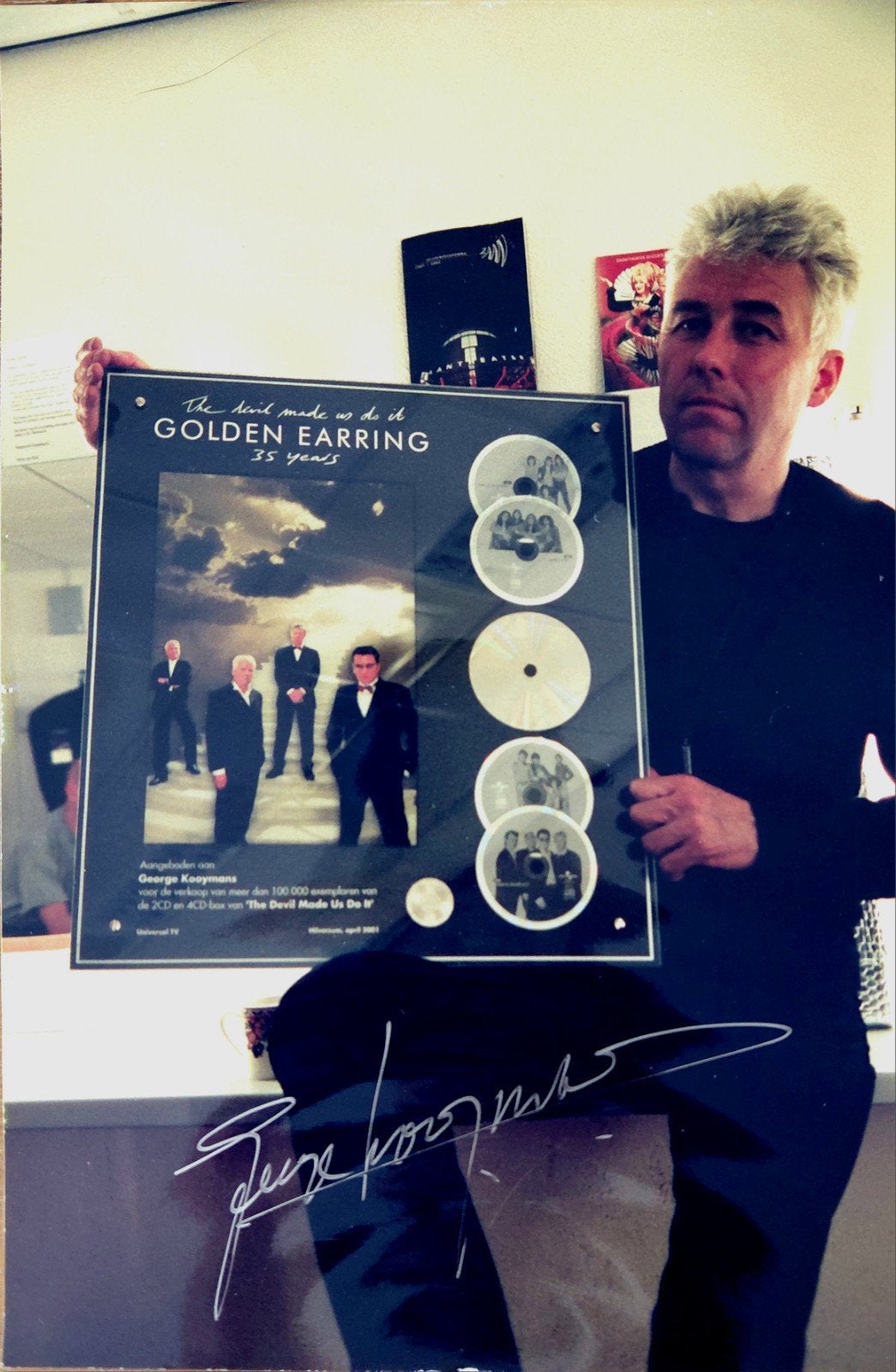 Golden earring gesigneerd, Verzamelen, Muziek, Artiesten en Beroemdheden, Ophalen of Verzenden, Nieuw, Foto of Kaart, Gesigneerd