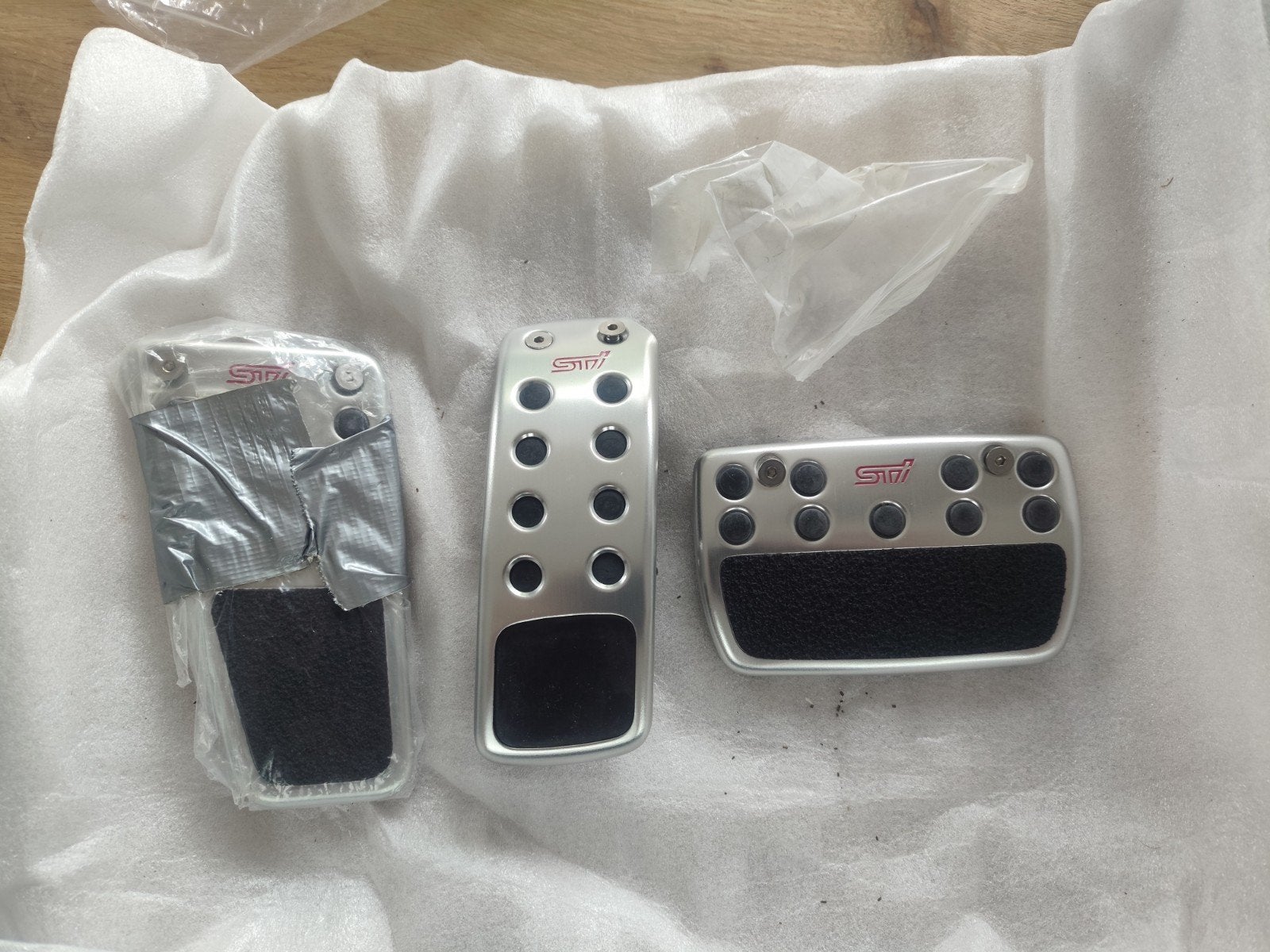 STI Pedalen Cover Set - Nieuw in Doos, Ophalen of Verzenden, Nieuw, Subaru