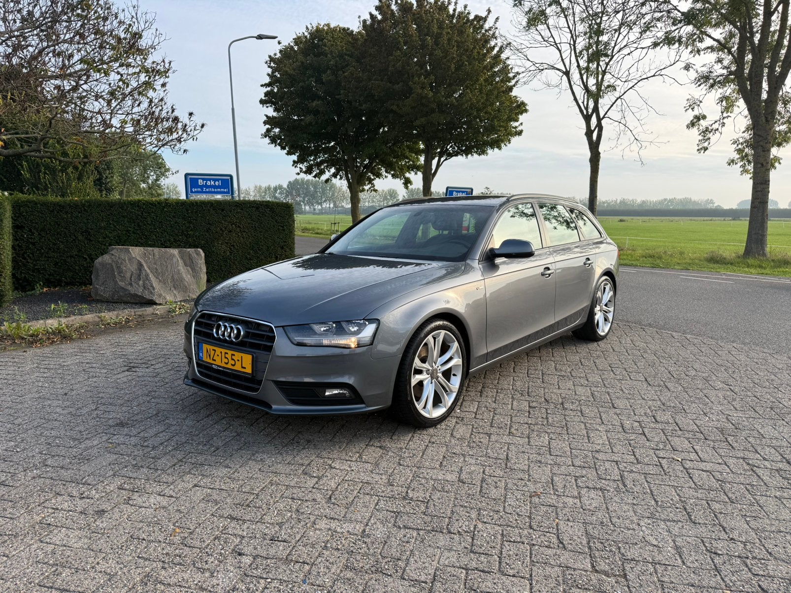 Audi A4 2.0 TDI 100KW Avant 2013 Grijs LEDER-TREKHAAK-NAVI!