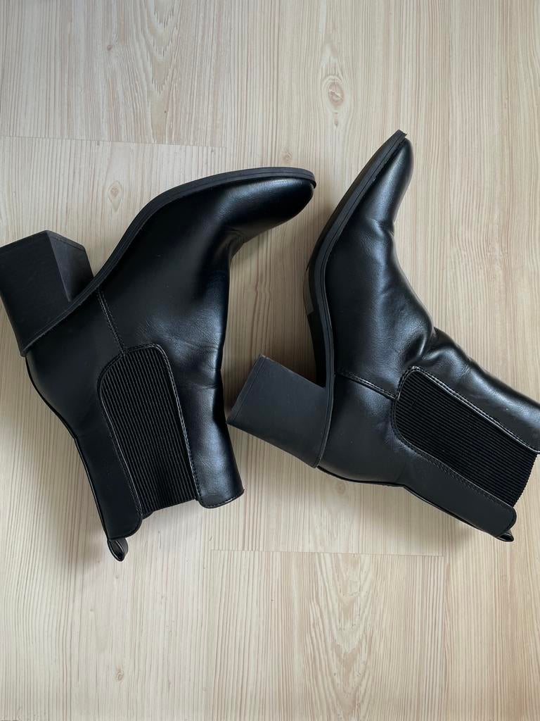 new look black chelsea boots, Kleding | Dames, Schoenen, Verzenden, Zo goed als nieuw, Zwart, Lage of Enkellaarzen