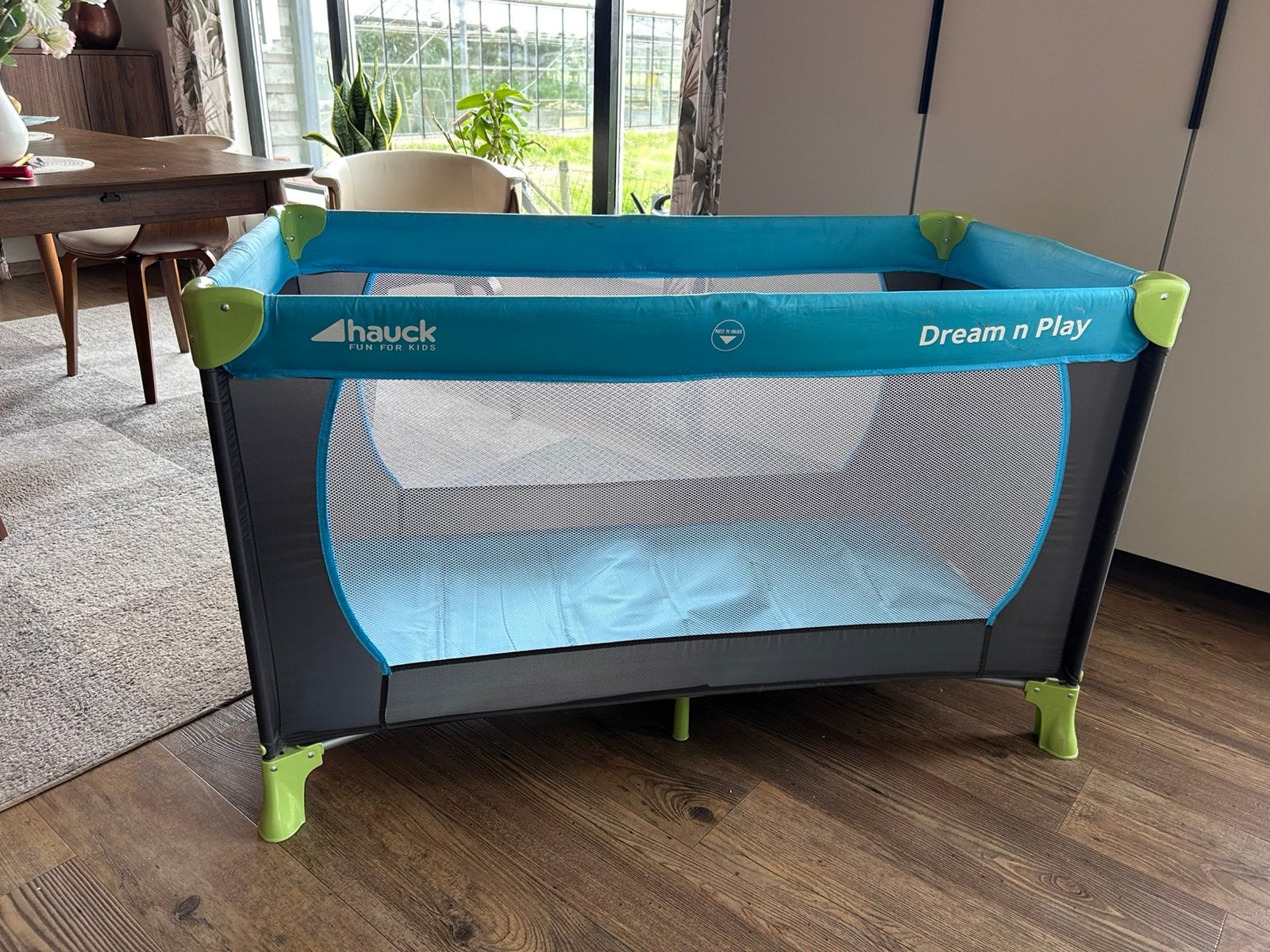 Campingbedje, Ophalen, Zo goed als nieuw, Reisbedje