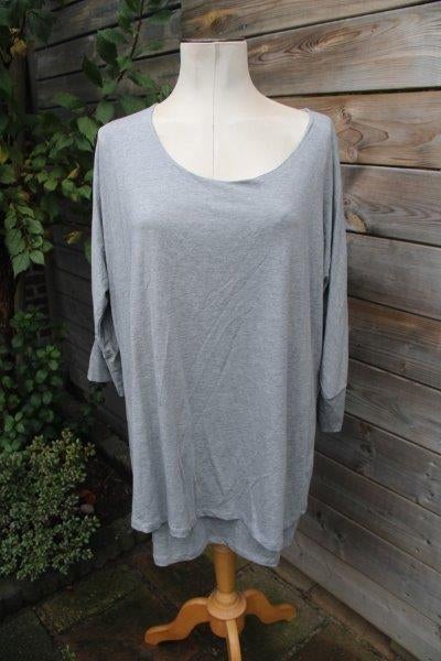 Tuniek grijs Request mt 2 (L/XL) Vaste prijs, Kleding | Dames, Blouses en Tunieken, Zo goed als nieuw, Maat 42/44 (L), Grijs, Ophalen of Verzenden