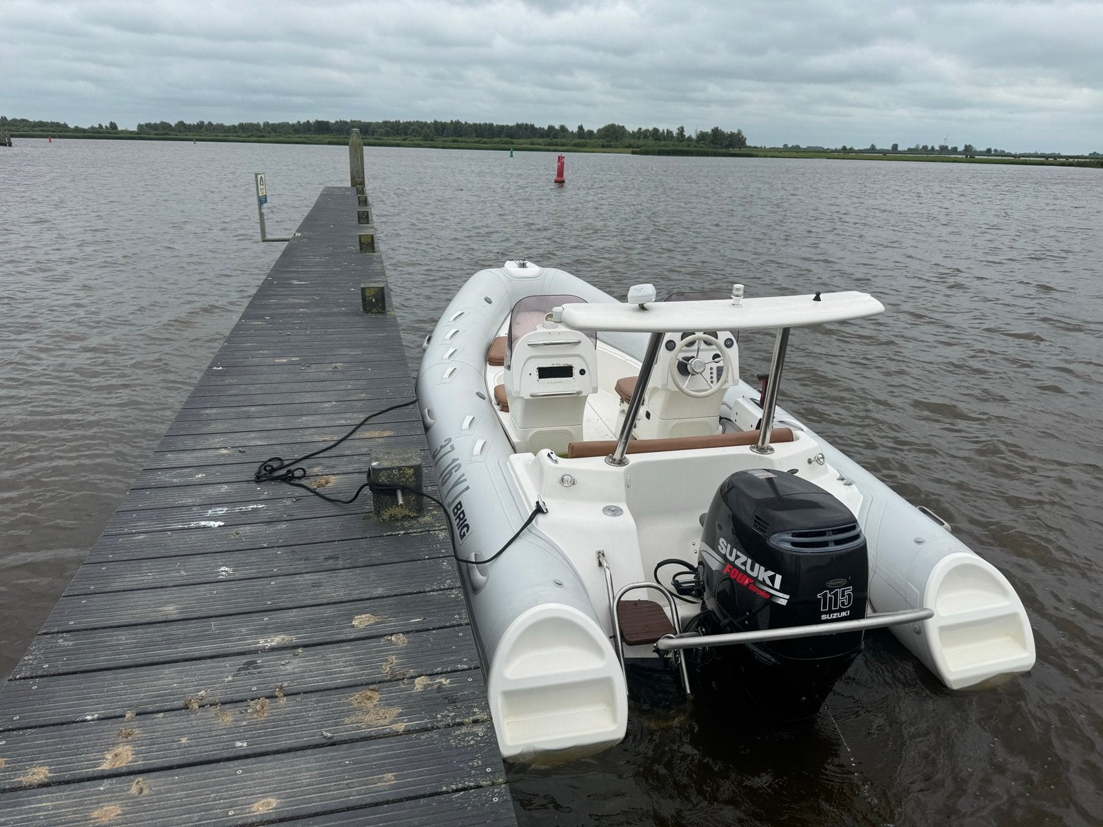 BRIG Eagle 500 RIB met Suzuki 115pk buitenboordmotor, Watersport en Boten, Benzine, Overige merken, Buitenboordmotor, Zo goed als nieuw