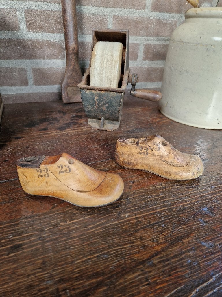 2 kinderschoen mallen - leesten, Antiek en Kunst, Ophalen of Verzenden
