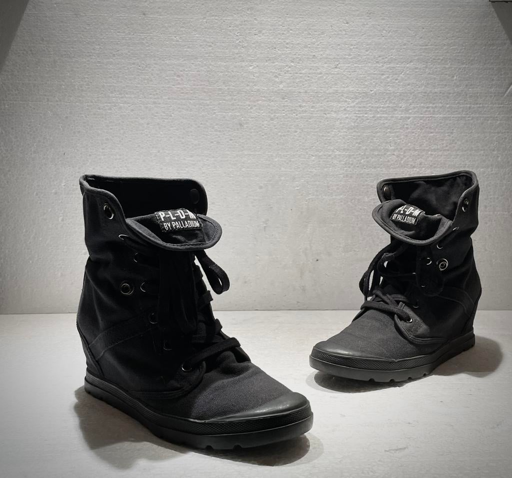 Palladium slee hak dames schoenen zwart 39 collectors item, Kleding | Dames, Schoenen, Zwart, Ophalen of Verzenden, Zo goed als nieuw