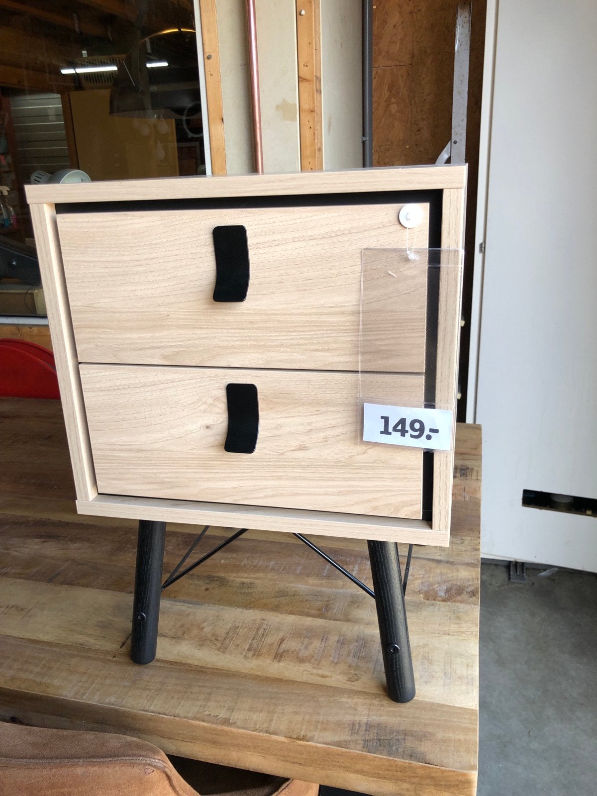 Nieuw kastje met 2 laden en stalen onderstel, Ophalen, Minder dan 50 cm, ., 1 of 2 laden
