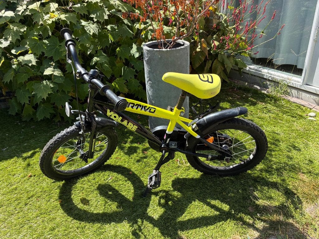 Volare Sportivo Kinderfiets Jongens 16 inch Neon Geel Zwart, Fietsen en Brommers, Fietsen | Kinderfietsjes, Ophalen, Terugtraprem
