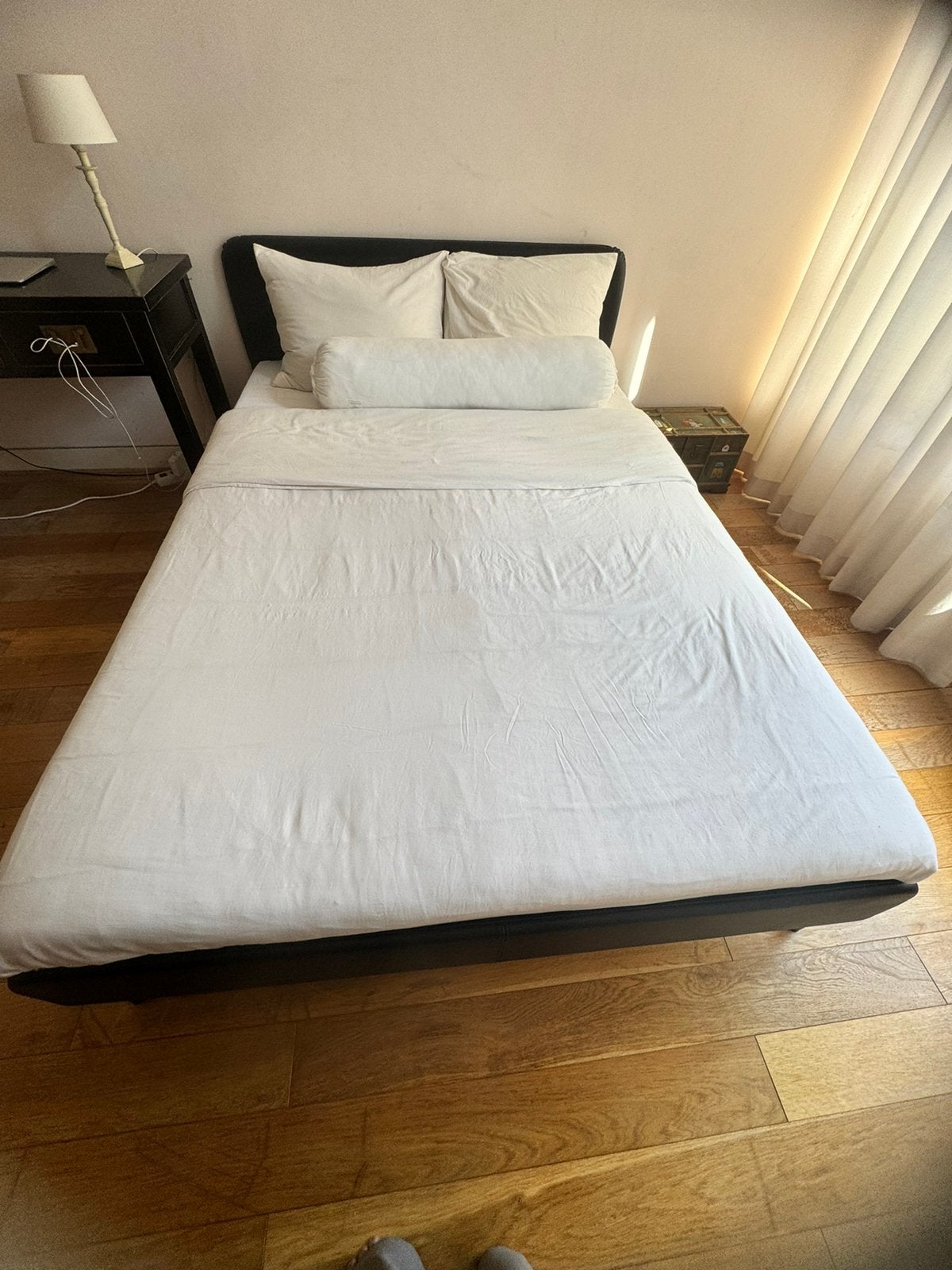 Zwart Ikea Bed 140x200 met matras en lattenbodem € 100,00, Ophalen, Gebruikt, Zwart, Tweepersoons