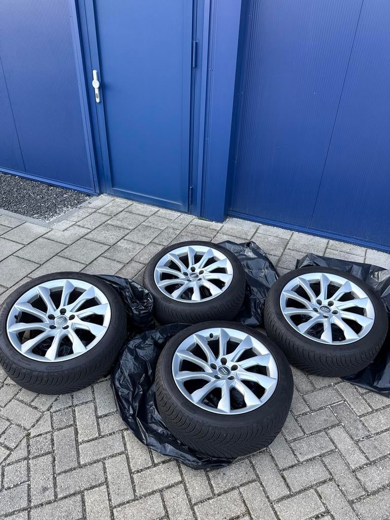 Audi 19 inch velgen met Goodyear UltraGrip winterbanden, Gebruikt, Banden en Velgen, Winterbanden, 235 mm