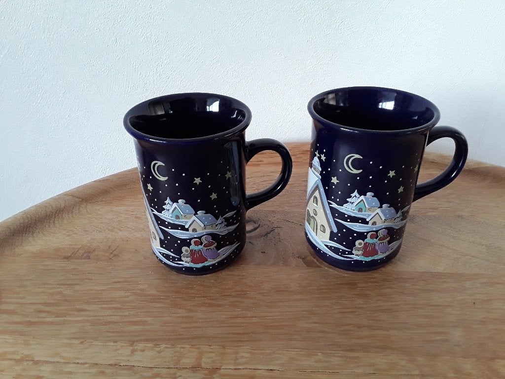 2 bekers met kerst motief, Diversen, Ophalen of Verzenden, Zo goed als nieuw