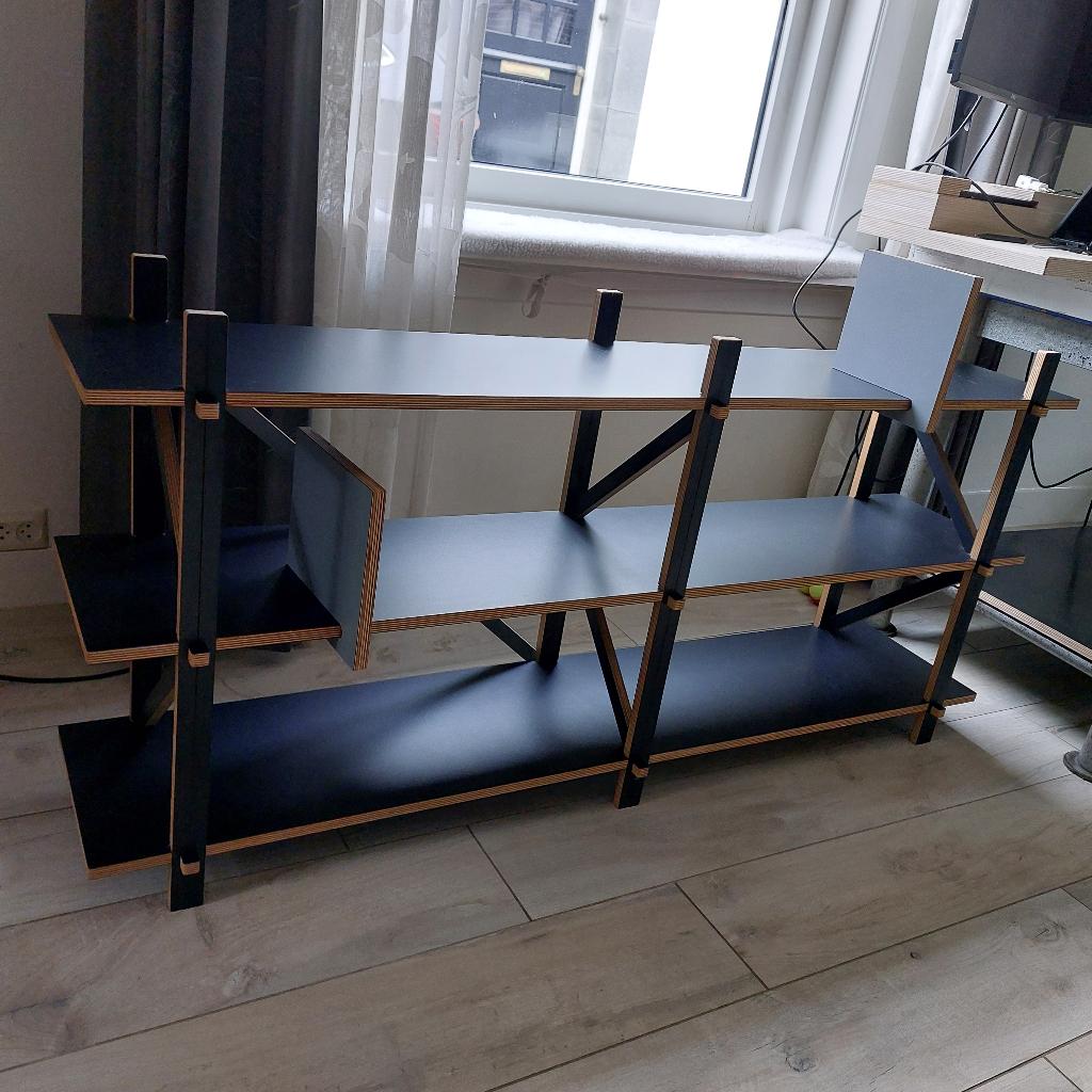 kiloMeter design boekenrek en console, Huis en Inrichting, Woonaccessoires | Wandplanken en Boekenplanken, Ophalen