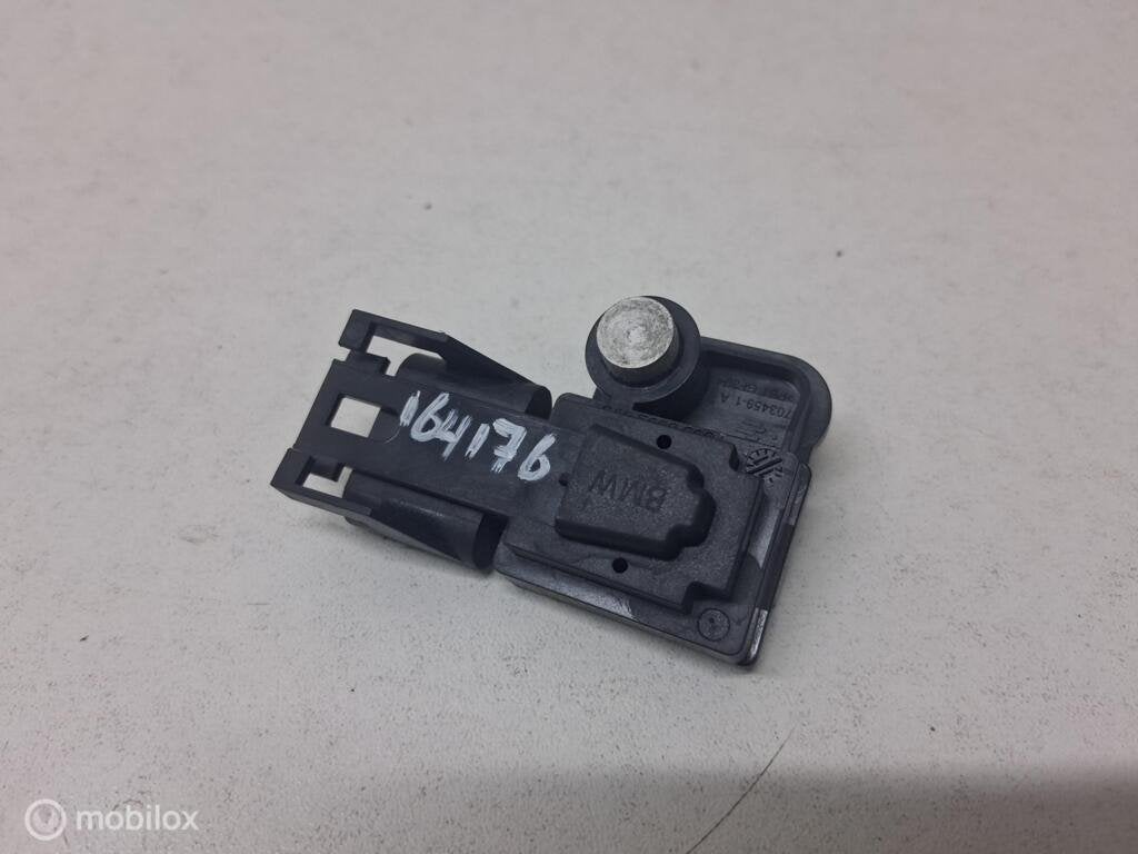 Airbag sensor BMW 5-serie F10 ('10-'13) 608999200C, Gebruikt, Ophalen of Verzenden, BMW