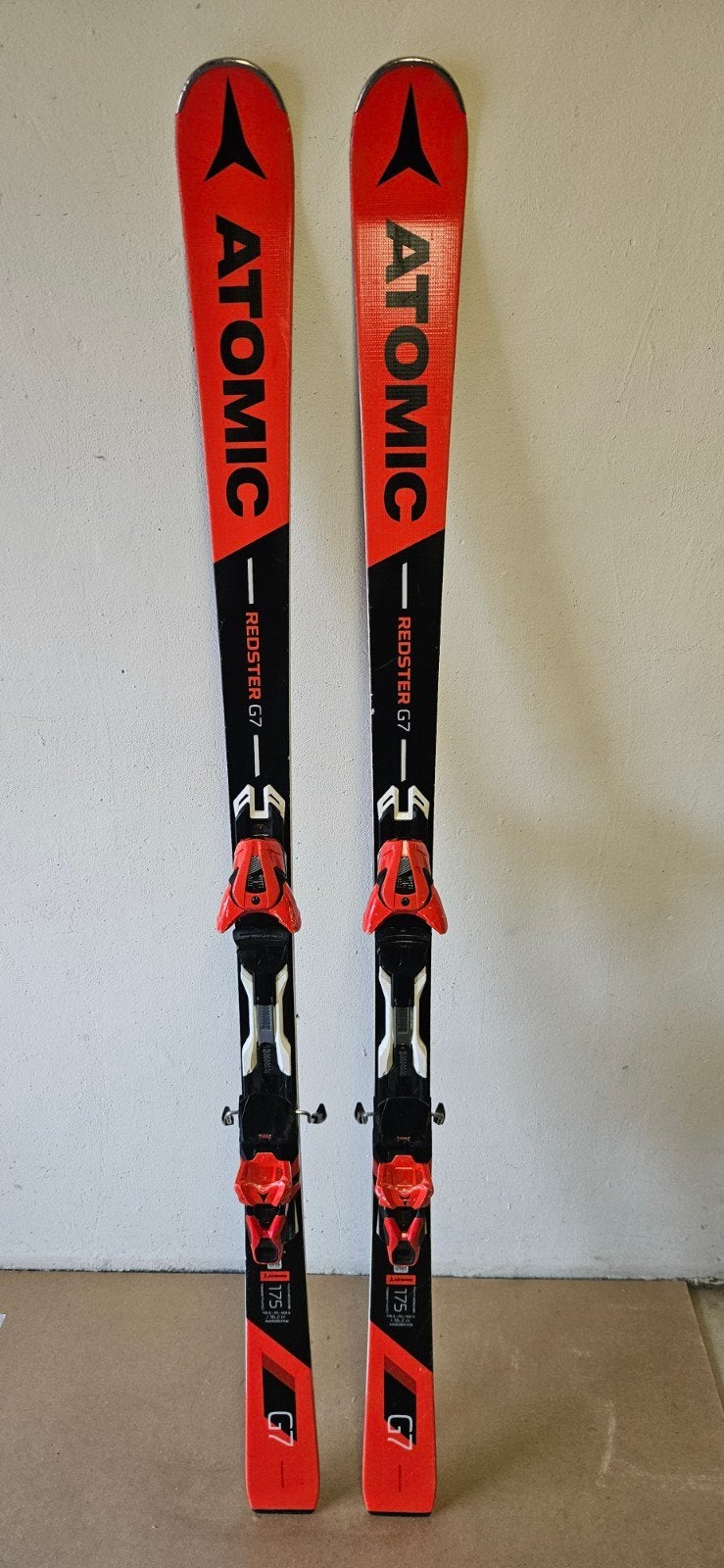 Atomic 175cm 300 euro (43), 160 tot 180 cm, Ophalen of Verzenden, Zo goed als nieuw, Carve