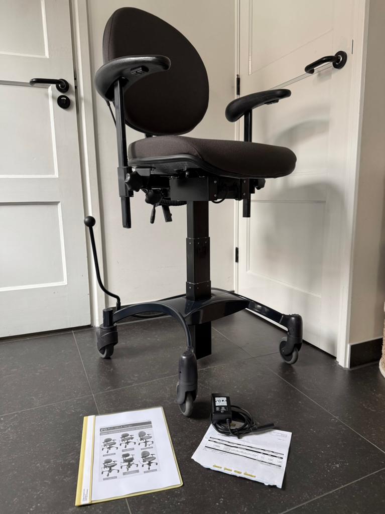 ZGAN Vela Tango 200EF trippelstoel. Elek. Hoog/laag 80cm!, Ophalen, Zo goed als nieuw