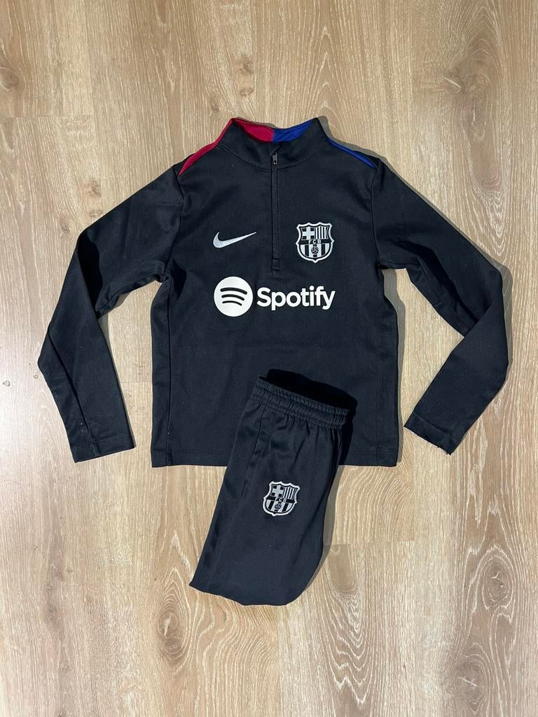 FC Barcelona trainingspak Nike 24/25 maat 104, Gebruikt, Jongen of Meisje, Sport- of Zwemkleding, Ophalen of Verzenden