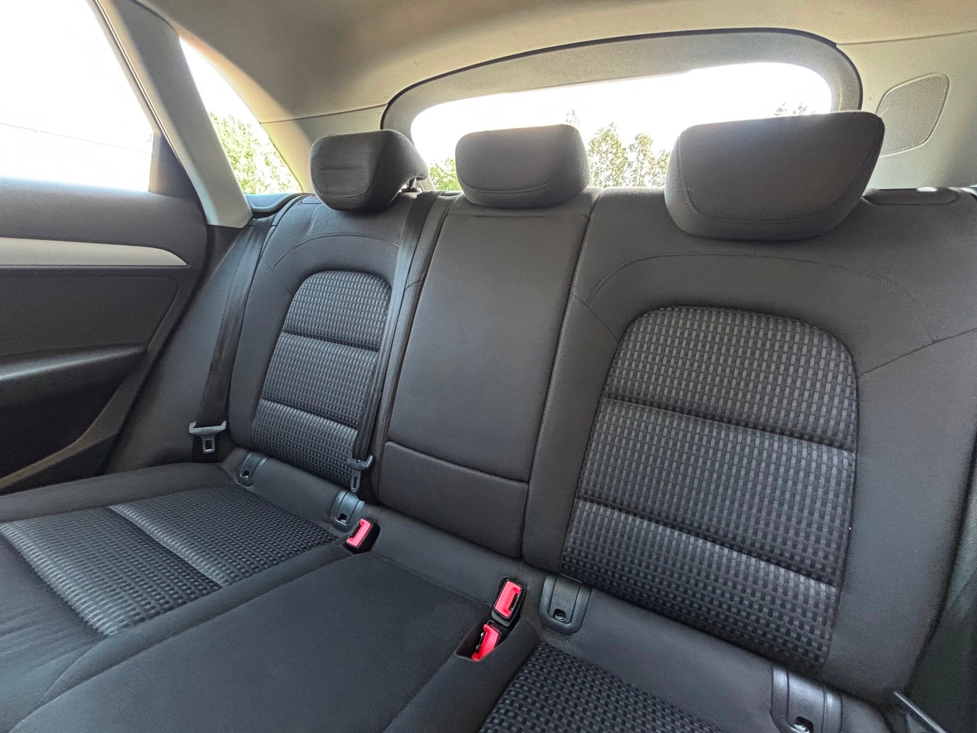 Foto 10 van Audi Q3 2.0 TFSI Quattro Automaat | Pano | Stoelverw. | Trek