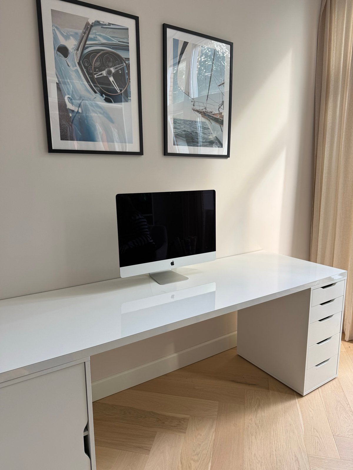 Bureau - Hoogglans Wit met Kabeluitsparing, Ophalen, Gebruikt, IKEA, Wit